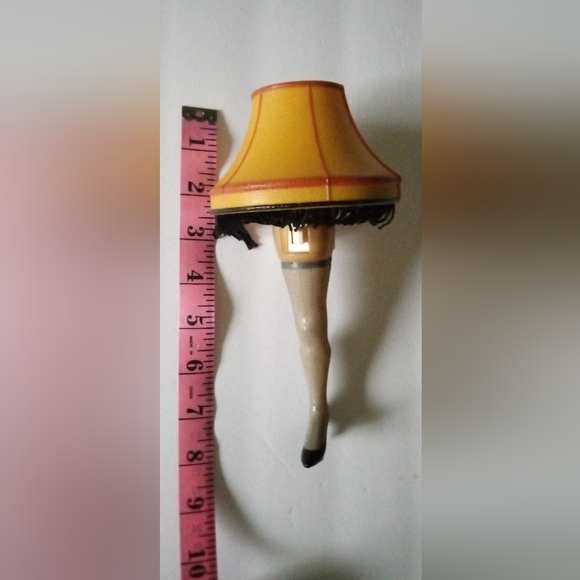 Leg Lamp Night Light - Picture 9 of 11